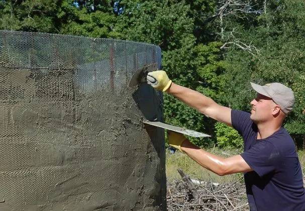 Cracking Behavior of Ferrocement